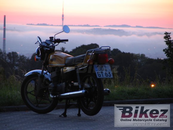 1981 Suzuki GT 200/X 5 E (cast wheels) photo